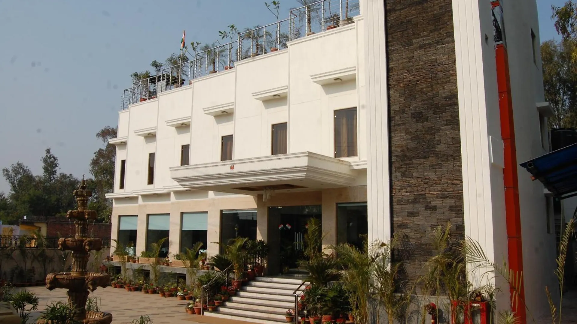 Hotel Taj Resorts Agra