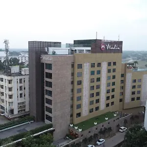 Madin 5* Varanasi