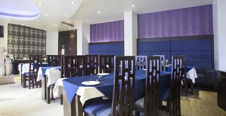Hotel Taj Resorts Agra